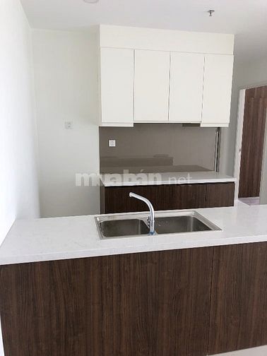 căn hộ cao cấp, đầy đủ tiện ích siêu thị , quán ăn, hầm gửi xe, phíấp