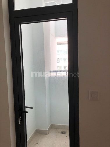 căn hộ cao cấp, đầy đủ tiện ích siêu thị , quán ăn, hầm gửi xe, phíấp