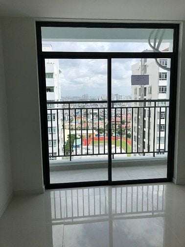 căn hộ cao cấp, đầy đủ tiện ích siêu thị , quán ăn, hầm gửi xe, phíấp
