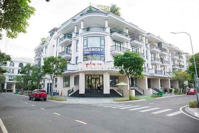 🔥 SIÊU PHẨM CHO THUÊ CĂN GÓC 2 MẶT TIỀN –VỊ TRÍ ĐẸP TẠI VẠN PHÚC CITY
