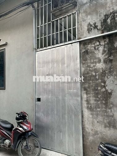 Cho thuê 01 nhà trọ độc lập cấp 4 có gác xép khép kín không chung chủ