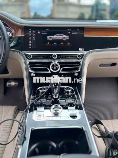 Bentley Flying Spur First Edition 2021 Trắng