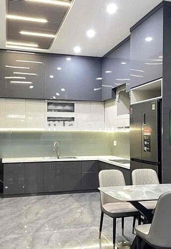 256 CHO THUÊ NHÀ 3 TẦNG XÂY MỚI 96M² – 3PN 4WC, SÂN Ô TÔ 20M²
