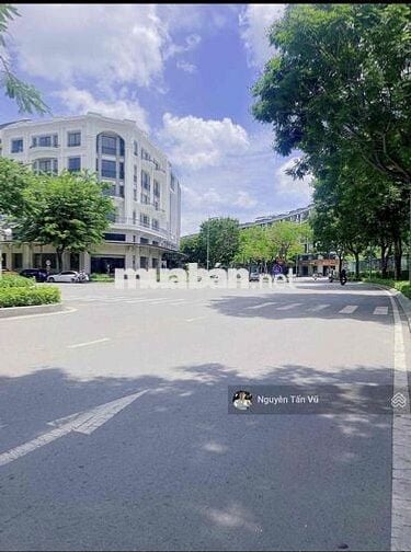 🔥 SIÊU PHẨM CHO THUÊ CĂN GÓC 2 MẶT TIỀN –VỊ TRÍ ĐẸP TẠI VẠN PHÚC CITY