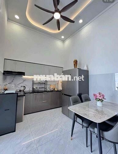 Chủ ngộp, giảm 200 triệu, bán nhanh căn cấp 4 mới xây, có 3 phòng ngủ