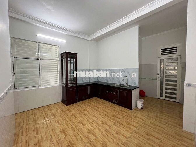 Cho thuê nhà mặt tiền Đồng Văn Cống