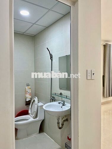 Kẹt bank bán căn 62m2 2pn 2wc tặng ít nội thất 2,2 tỷ bao thuế phí