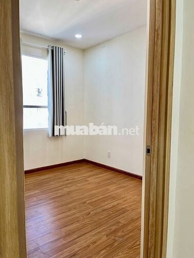 Kẹt bank bán căn 62m2 2pn 2wc tặng ít nội thất 2,2 tỷ bao thuế phí