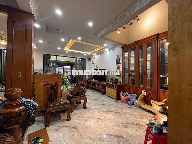 Biệt thự mini 8m x 30m. 4 Tầng Sân Vườn Hẻm 10m Trung Mỹ Tây