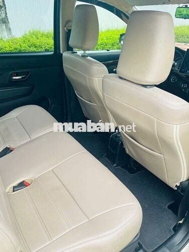 Suzuki Ertiga Sport 2020 số tự động