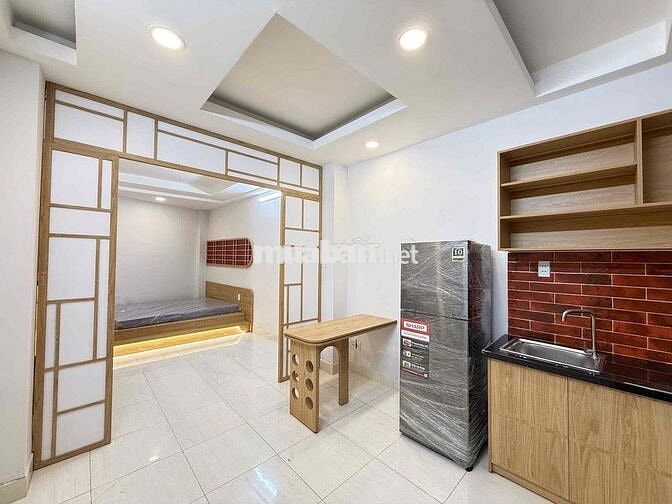 Lợi nhuận: 25tr ... sang rẽ ( HD zin 6 năm ). Nhà mặt tiển
