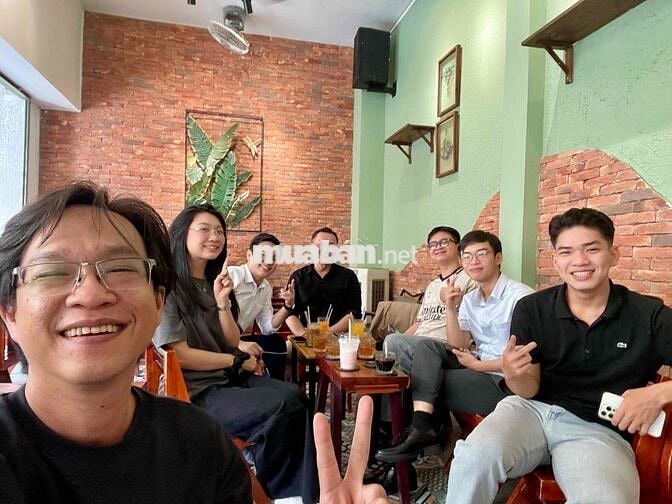 Phục vụ quán cafe không cần kinh nghiệm