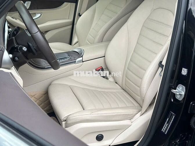 Mercedes-Benz GLC 200 4Matic 2020 Đen