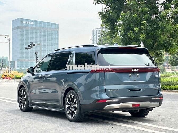 Kia Carnival Signature 2024 Xanh/Nâu 7 chỗ