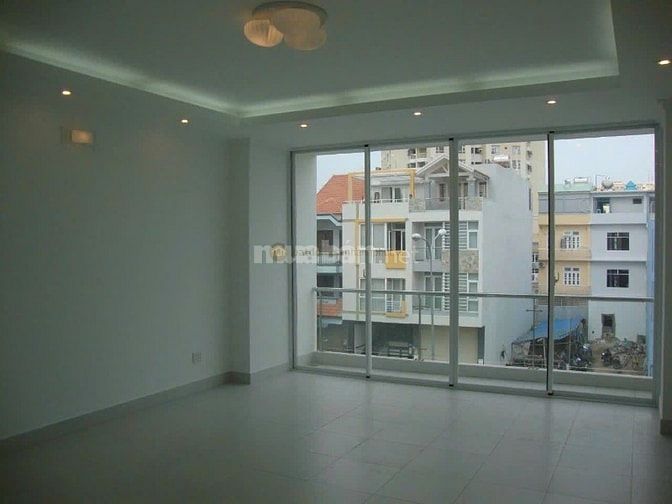 Cho thuê nhà MT Nguyễn Quý Đức với 4 tầng, gần 400m2 sàn ,nhà mới 65tr