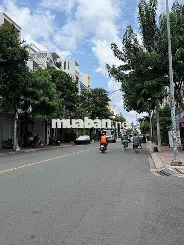 Mặt tiền Chợ Lớn Q6, DT: 4x21, Hầm + 4 tầng, Giá 17,5 tỷ