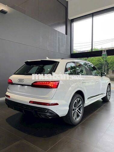 Audi Q7 45 TFSI Quattro S Line 2025 Trắng