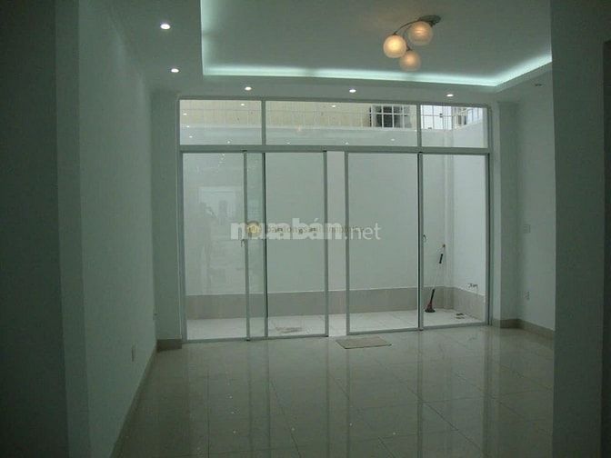 Cho thuê nhà MT Nguyễn Quý Đức với 4 tầng, gần 400m2 sàn ,nhà mới 65tr