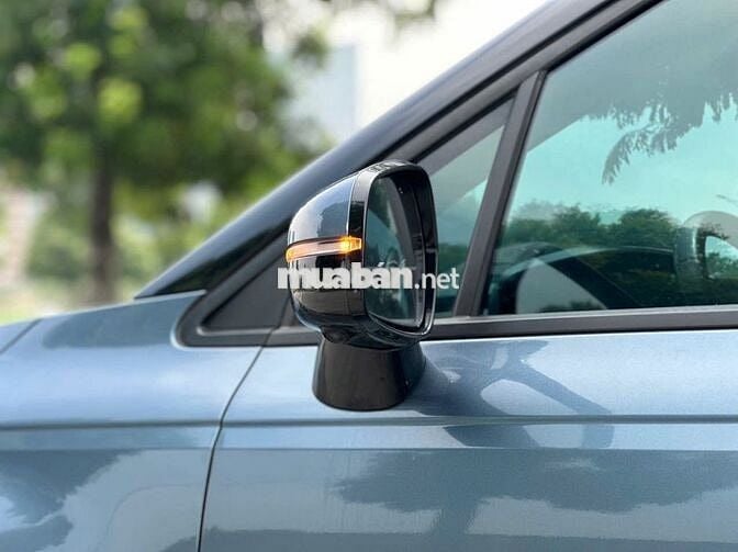 Kia Carnival Signature 2024 Xanh/Nâu 7 chỗ