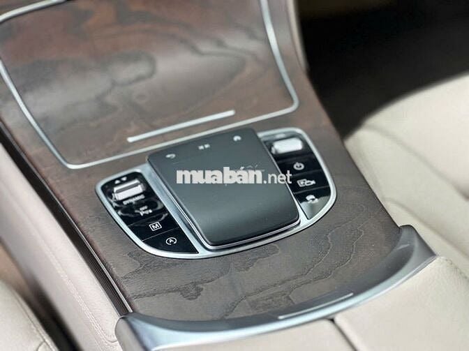 Mercedes-Benz GLC 200 4Matic 2020 Đen
