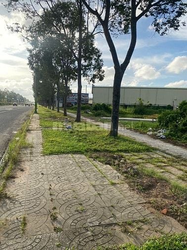 CHO THUÊ ĐẤT MẶT TIỀN VÕ VĂN KIỆT GIÁ 3 TRIỆU