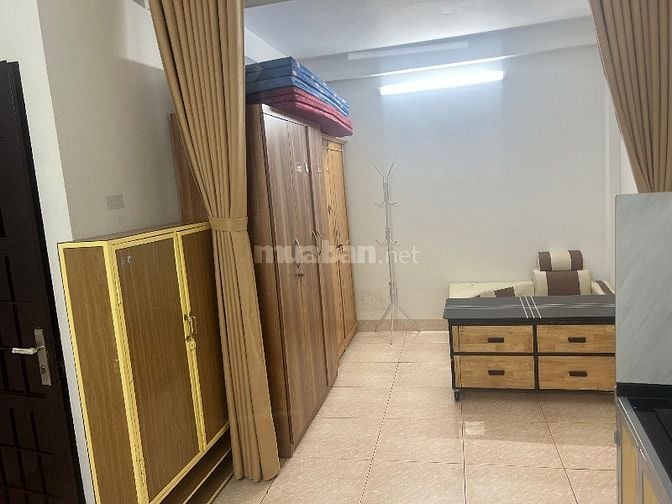 Cho thuê căn ccmini khu vực Nguyễn Khánh toàn, cầu giấy 
