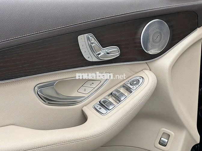 Mercedes-Benz GLC 200 4Matic 2020 Đen