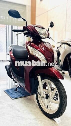 Honda Vision đỏ mâm bạc - BSTP chính chủ