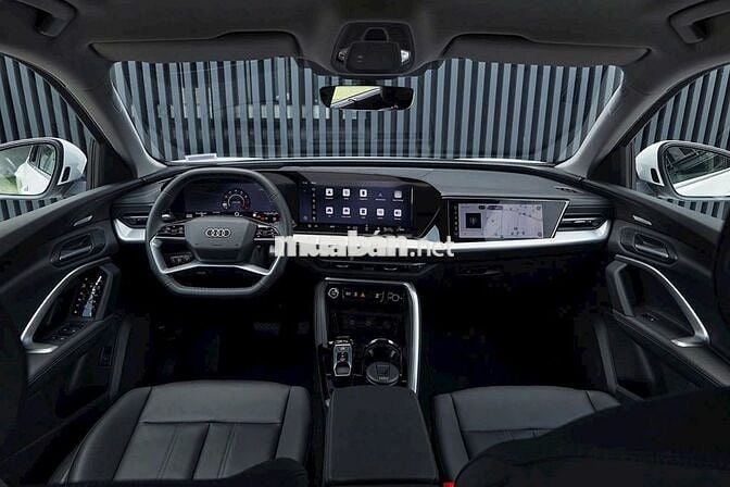 Xe Audi Q5 Sportback Sline 45 TFSI Quattro 2026