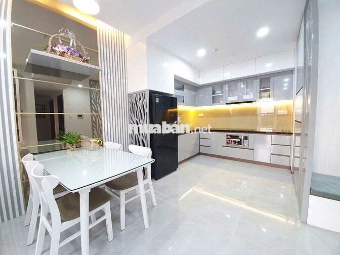 CHO THUÊ CĂN HỘ 2PN 2WC GIÁ SIÊU TỐT CHỈ 16TR, TÒA THE BOTANICA