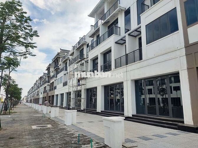 Cho thuê shophouse đẹp tại Imperia Grand Plaza Đức Hòa, 110m2