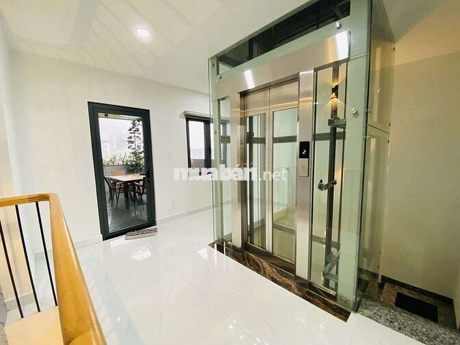 Bán Nhà Đẹp 4 Tầng Full Nội Thất, 90m², Thang Máy, Chỉ 16 Tỷ 5, Quận 7