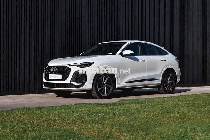 Xe Audi Q5 Sportback Sline 45 TFSI Quattro 2026