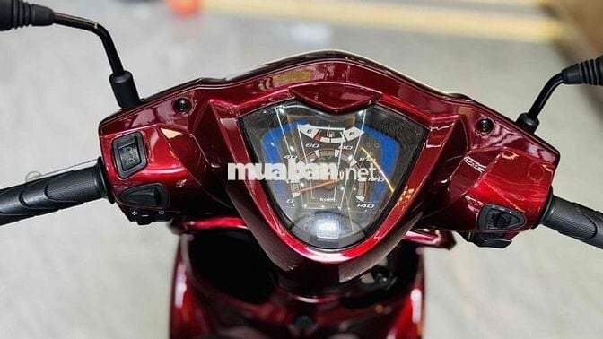 Honda Vision đỏ mâm bạc - BSTP chính chủ