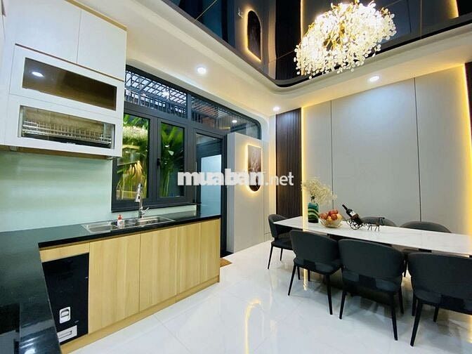 Bán Nhà Đẹp 4 Tầng Full Nội Thất, 90m², Thang Máy, Chỉ 16 Tỷ 5, Quận 7