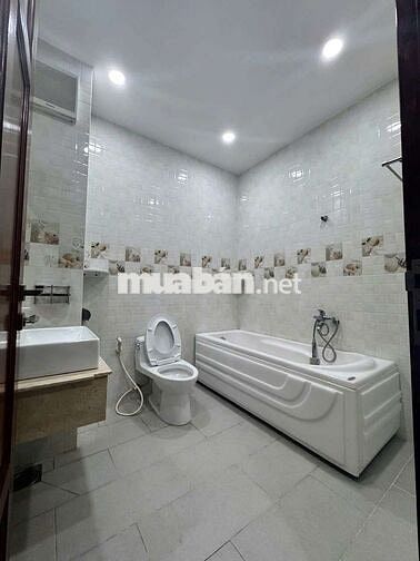 Cho thuê nguyên căn Mới Đẹp, 4pn5wc, hxh Đường số 9 P16 Gò vấp