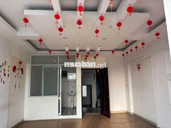 CHO THUÊ NHÀ MẶT TIỀN LÊ THỊ RIÊNG 1 TRỆT 3 LẦU, DT 5×20, CÓ 7PN,6WC