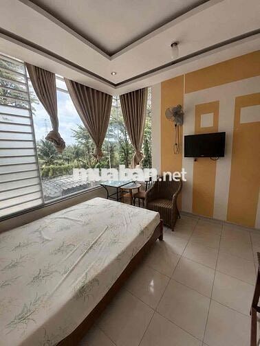 PHÒNG ĐẸP, FULL NỘI THẤT, CỬA SỔ TRỜI LỚN