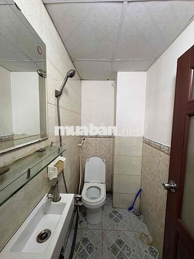 PHÒNG ĐẸP, FULL NỘI THẤT, CỬA SỔ TRỜI LỚN