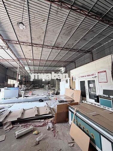 CHO THUÊ KHO 450m 12x37m 20TR-  CÓ VĂN PHÒNG ĐƯỜNG LỚN XE TẢI VÀO KHO
