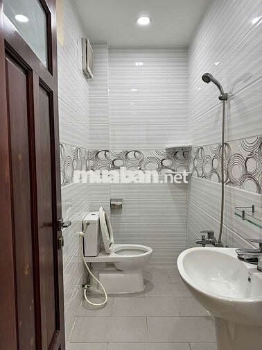 Cho thuê nguyên căn Mới Đẹp, 4pn5wc, hxh Đường số 9 P16 Gò vấp