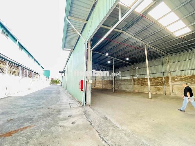 Cho thuê kho xưởng 780m2, pccc tự động, quận Bình Tân