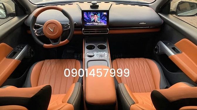 CHO THUÊ Ô TÔ VF3,VF5,LIMO,MPV7