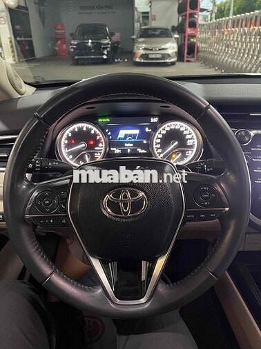 Toyota Camry 2.5Q 2020 / Giá thương lượng
