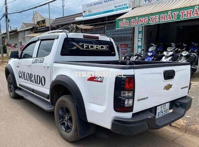 Chevrolet Colorado 2016 Số sàn Trắng