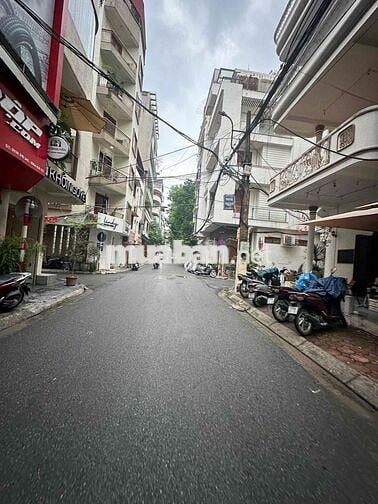 cho thuê mặt bằng tầng 2 rộng lô góc 100m2 ở 26 Nguyên Hồng - Đống Đa