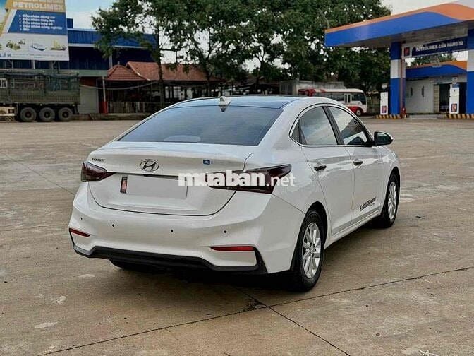 Hyundai Accent 2020 Tự động Trắng 83.000 km