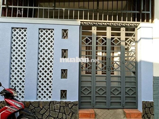 Cần cho thuê nhà nguyên căn vào ở ngay đường Tạ Quang Bửu giá 18 triệu