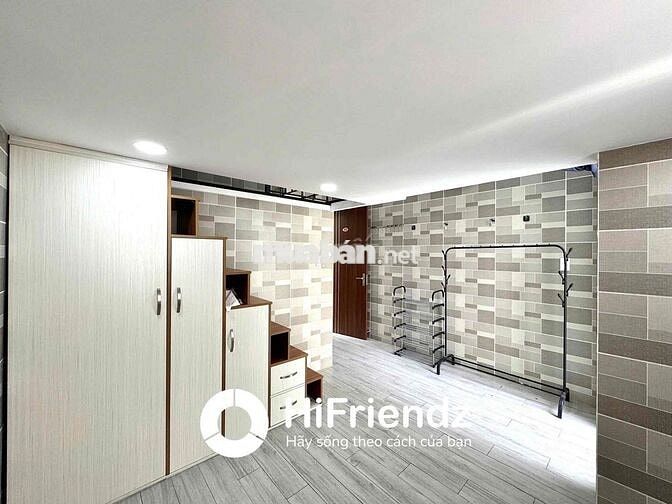 Phòng ban rộng siêu thoáng dạng Duplex ngay Gần chợ Bàu Sưn Quận 5