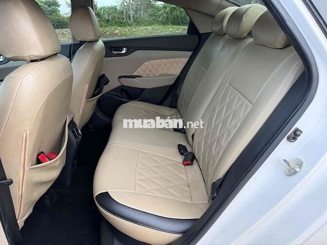 Hyundai Accent 2020 Tự động 80000 km Trắng